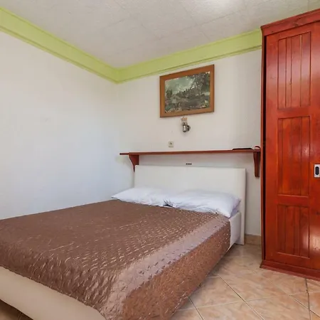 Antonella 3* Premantura