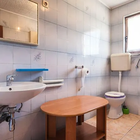 ゲストハウス Antonella プレマントゥーラ