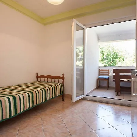 Antonella ゲストハウス