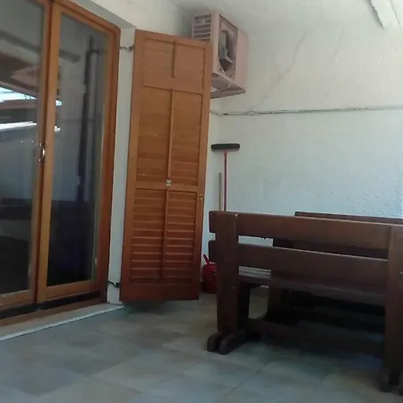 Antonella ゲストハウス 3*